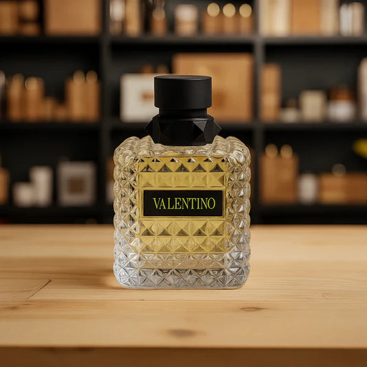 Valentino Donna Born In Roma Yellow Dream Eau de Parfum for Women – (3.4 fl oz / 100ml)